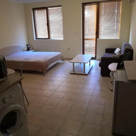 Apolon 2 Apartment *